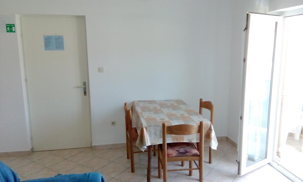 Apartments Beg Rab Town Exterior foto